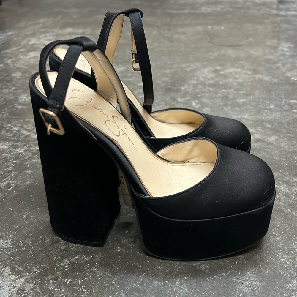 Jessica Simpson Skilla Platform Heels